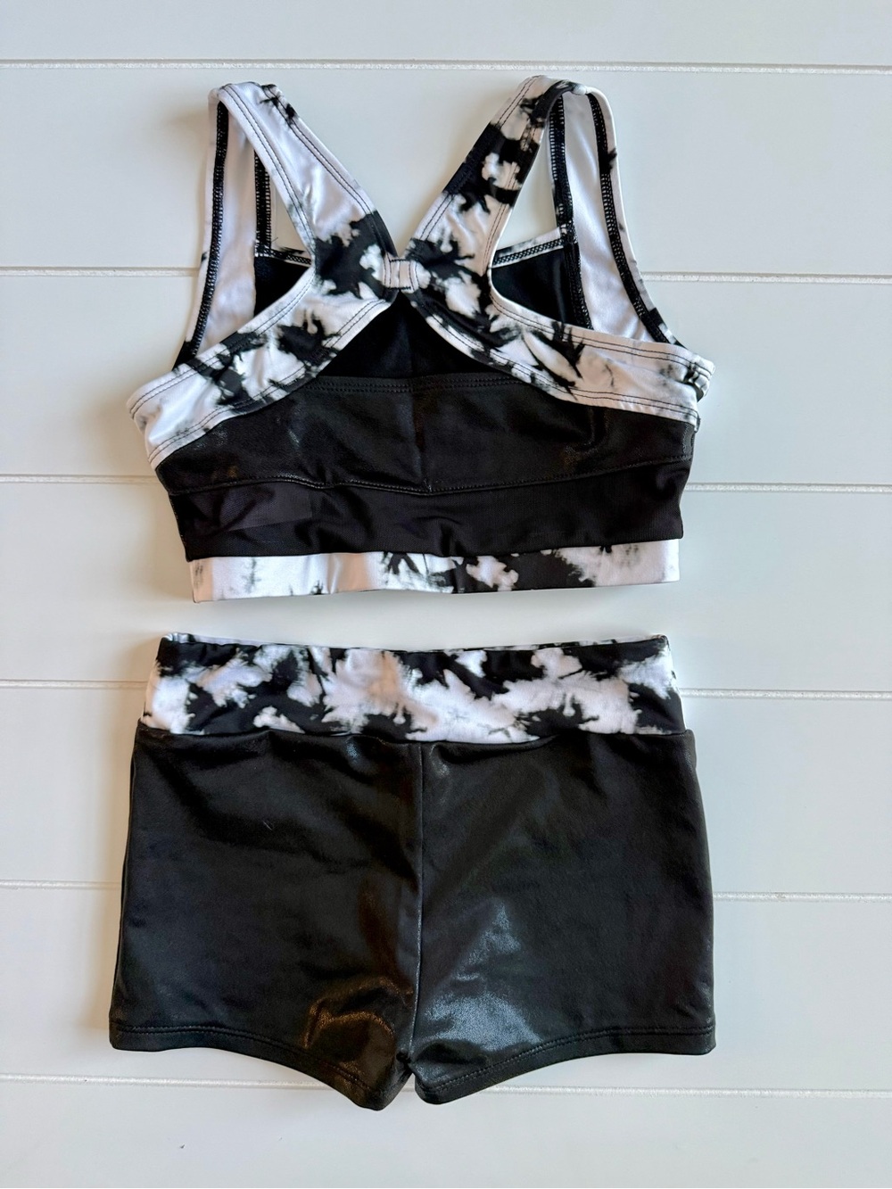 More Than Magic Black and White Tie-Dye Girls Active/Dance Set